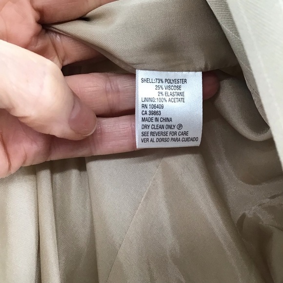 Antonio Melani Classic Tailored Pinstripe Blazer Business Casual Tan Size 6 - Picture 7 of 7